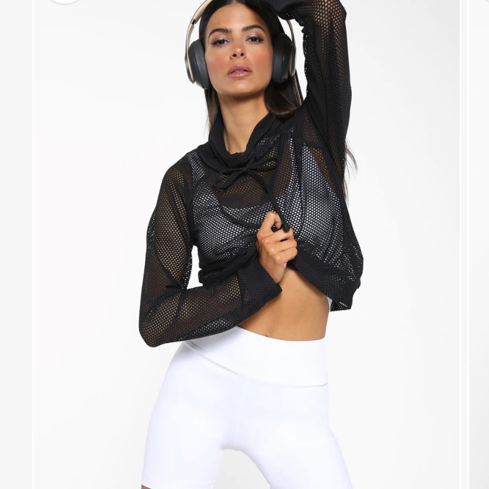 Koral Pump Open Mesh Pullover